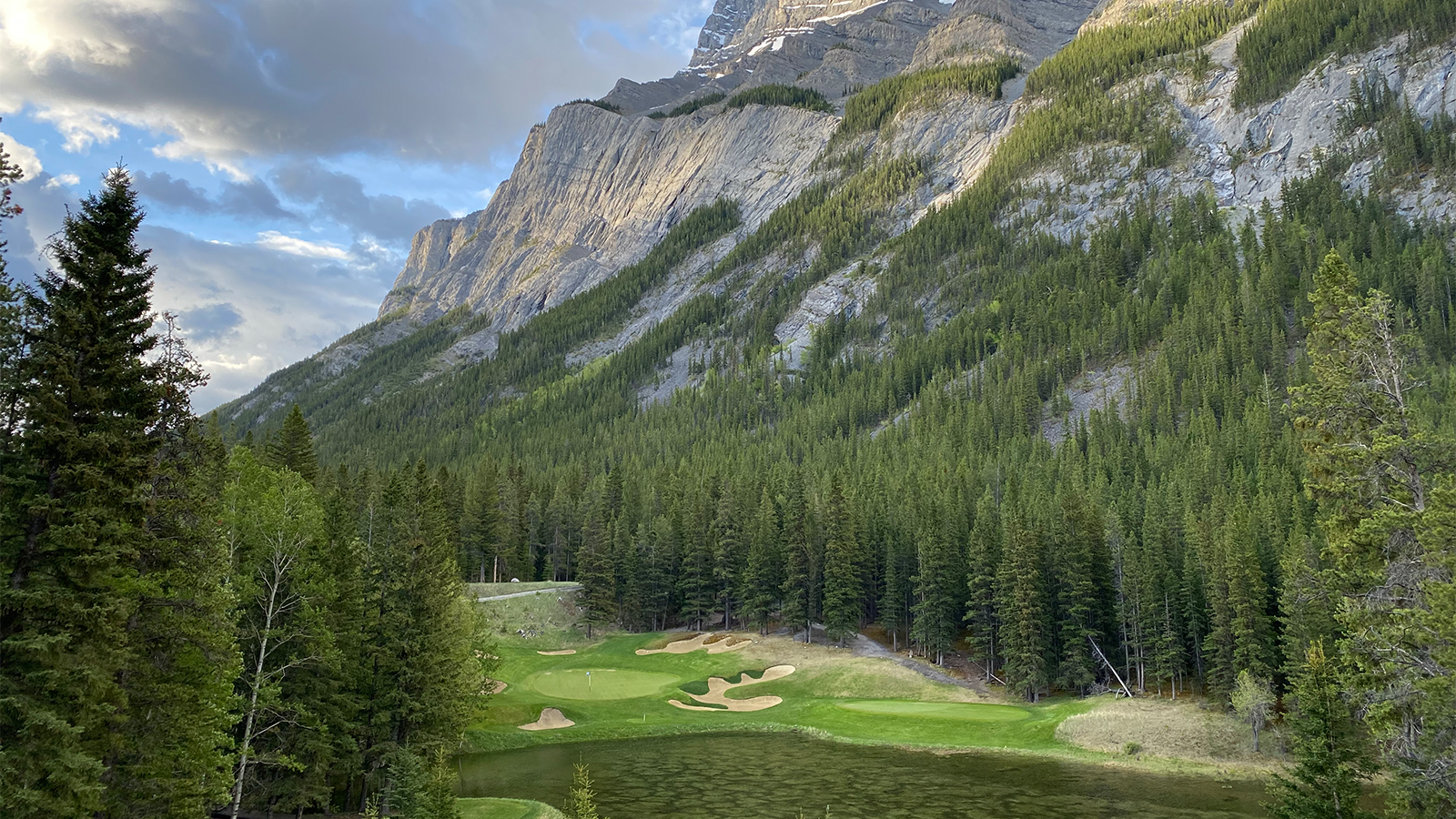 Exploring the Rocky Mountains: Golf Travel to Canada