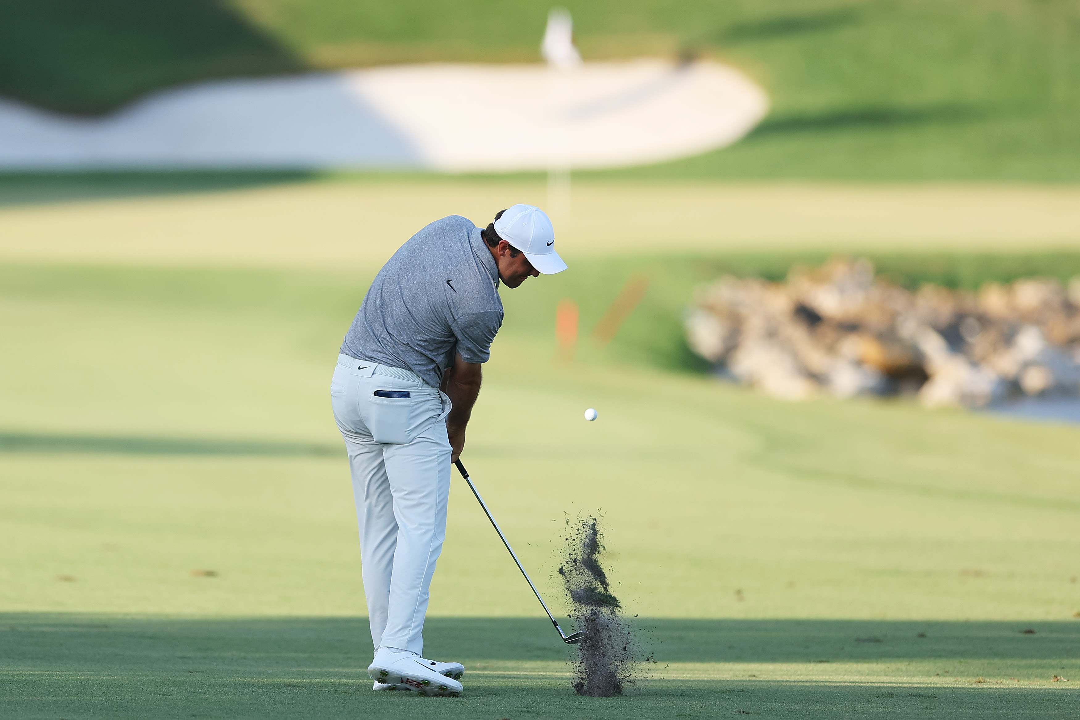 Scottie Scheffler on No. 18 at Bay Hill.