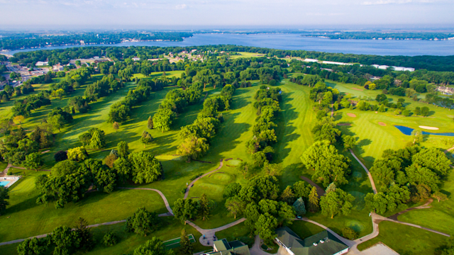 Discover Brooks Golf Club: 27 Scenic Holes in Iowa’s Okoboji Region