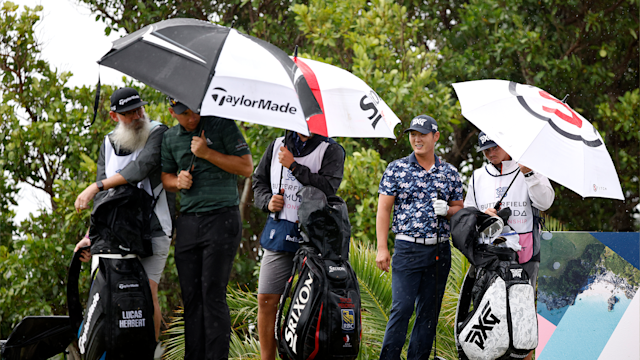 4 Steps to Avoid Bad Weather from Ruining a Round of Golf