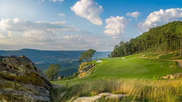 Top Golf Travel Destinations: Georgia's Stunning McLemore Resort 