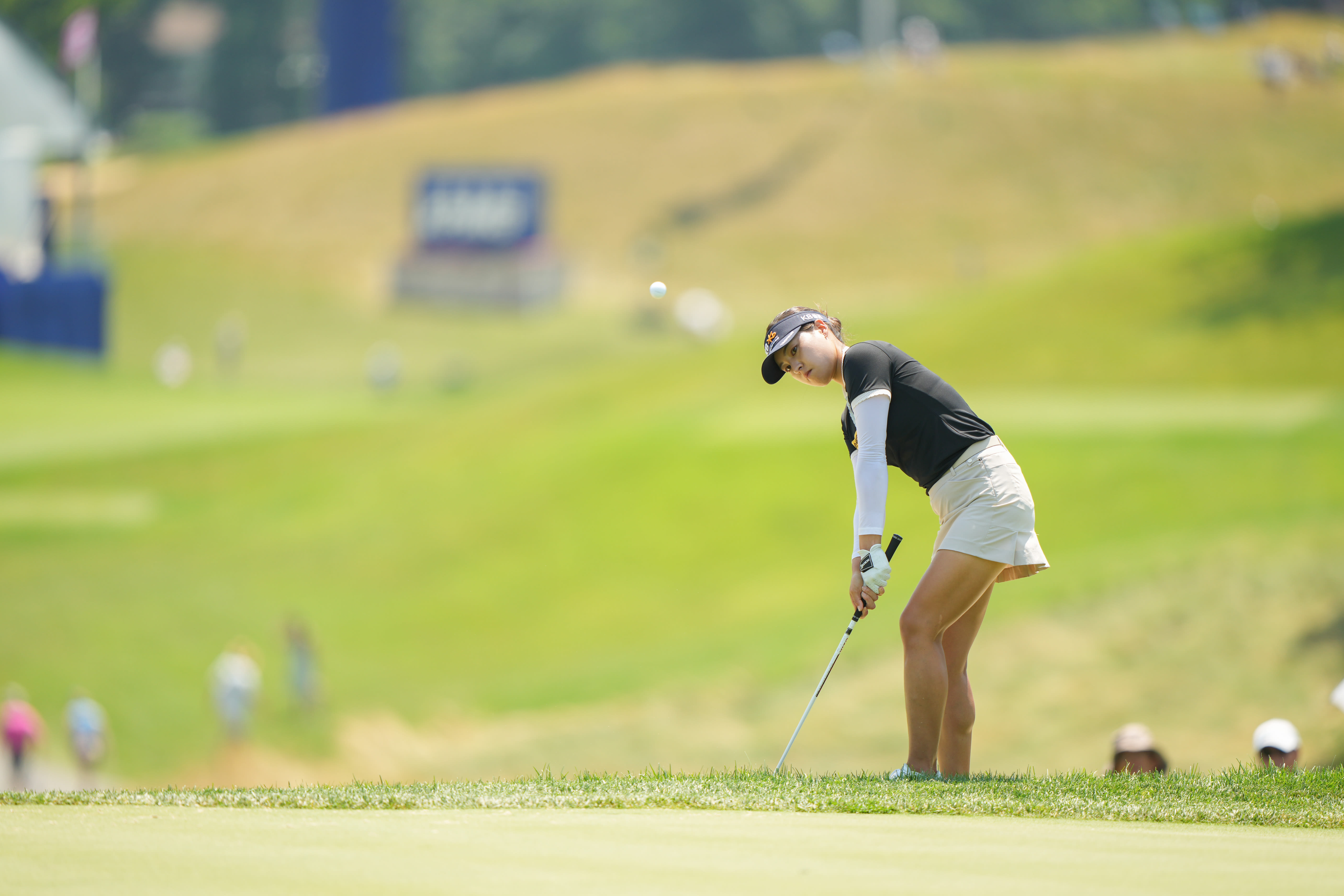 In Gee Chun chips onto the seventh green during the final round for the 2022 KPMG Women's PGA Championship at Congressional Country Club. 