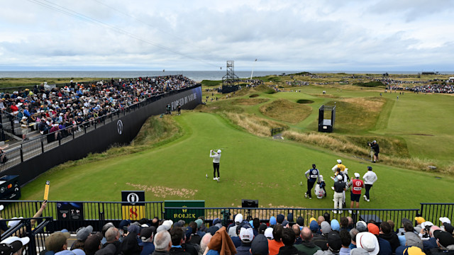 How to Play the Postage Stamp at Royal Troon