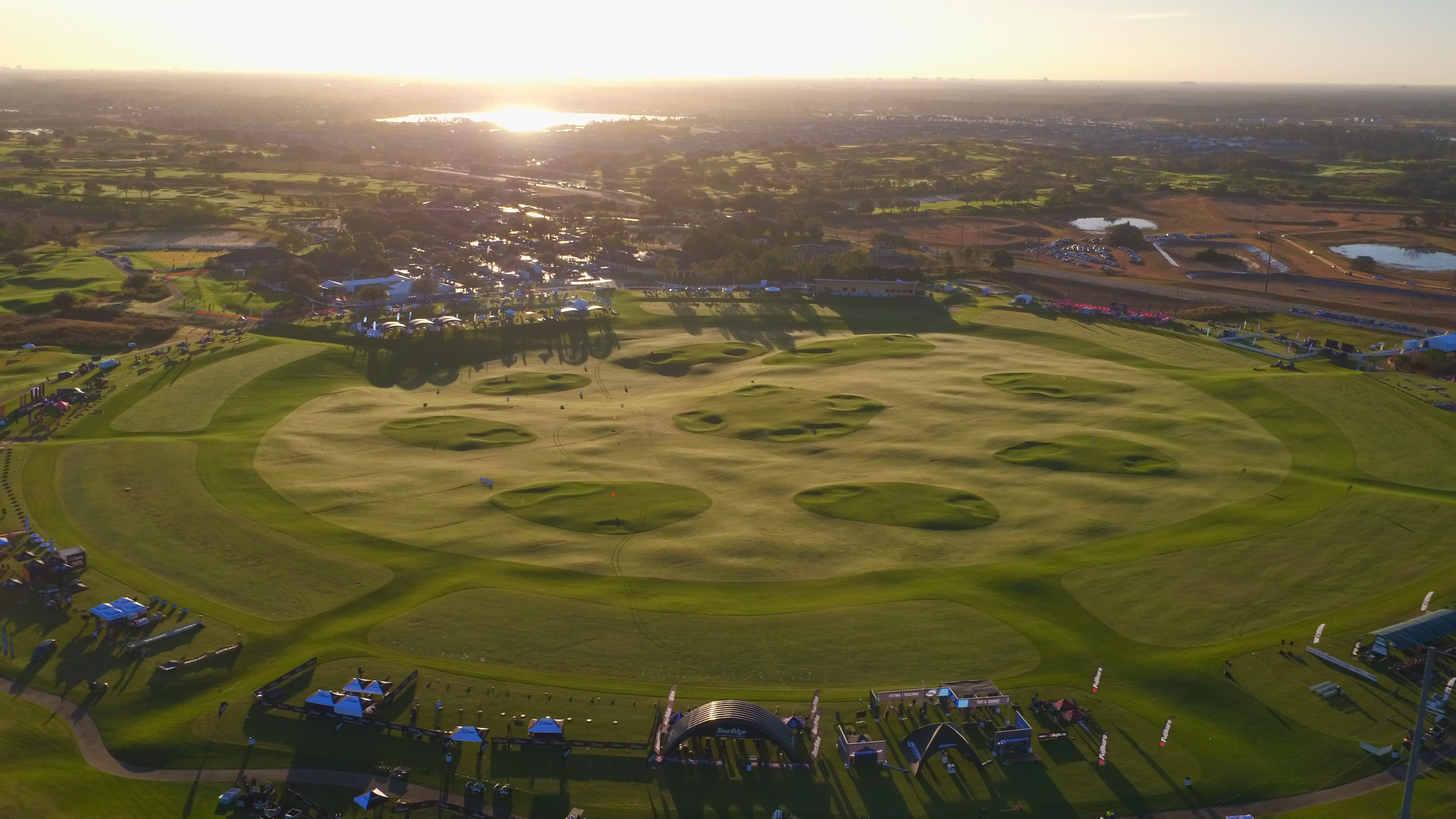 The massive demo & practice area at the 2022 PGA Show. 