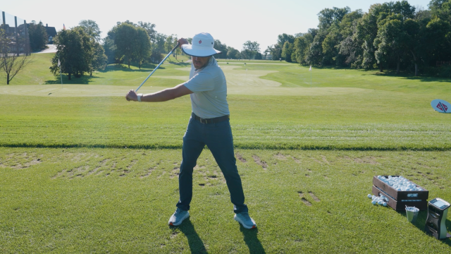 Four Golf Warm-Up Exercises to Try Before Your Tee Time