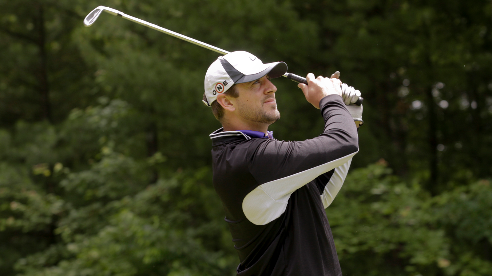 Green Bay Packers Quarterback Aaron Rodgers enjoying some time on the golf course.