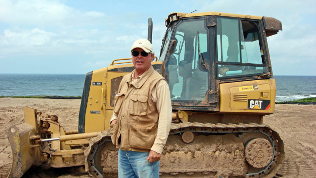 Rod Whitman during the design of Canada's Cabot Links.