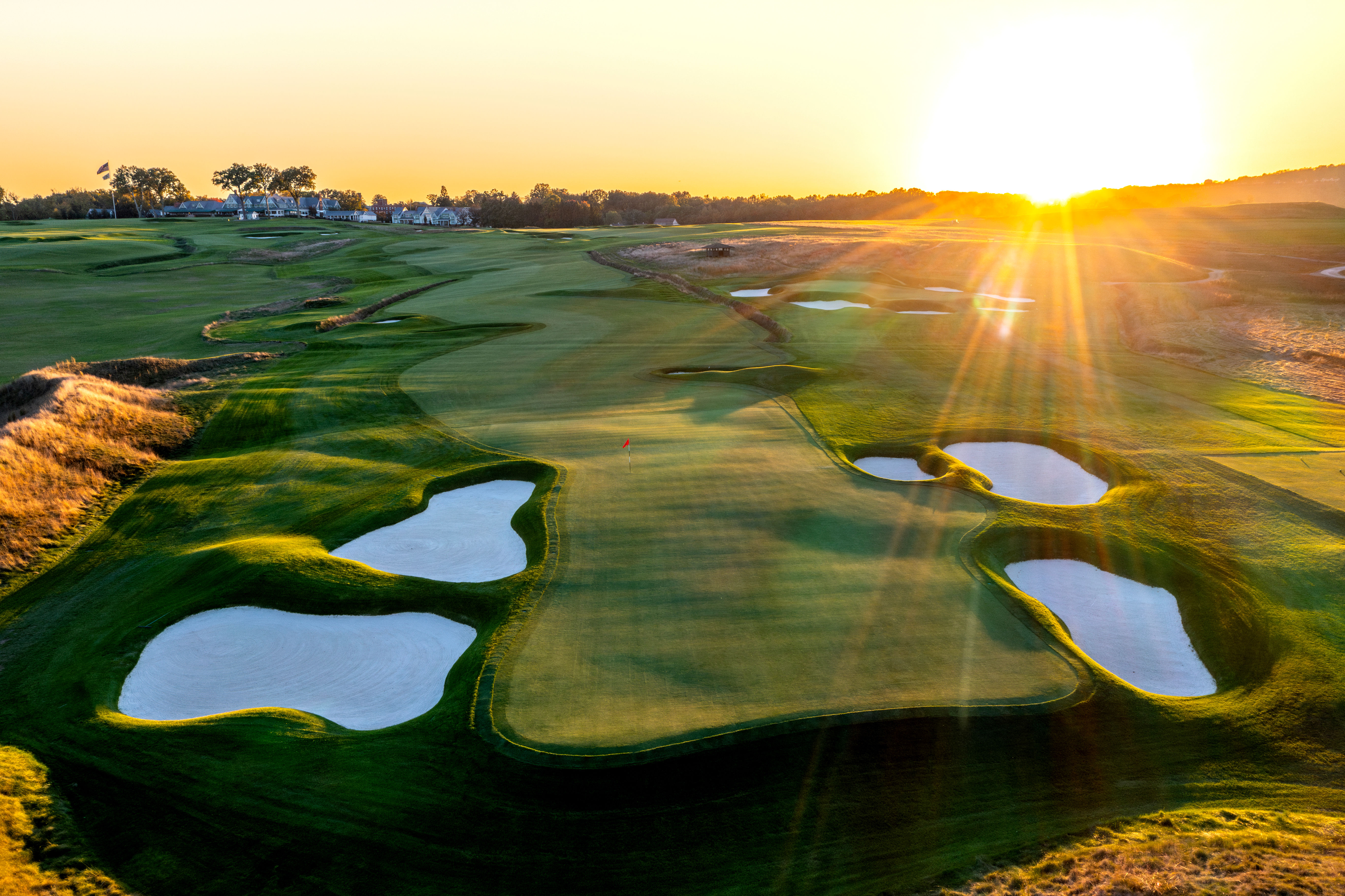 The 12th green at Oakmont. (Photo by Fred Vuich/USGA)