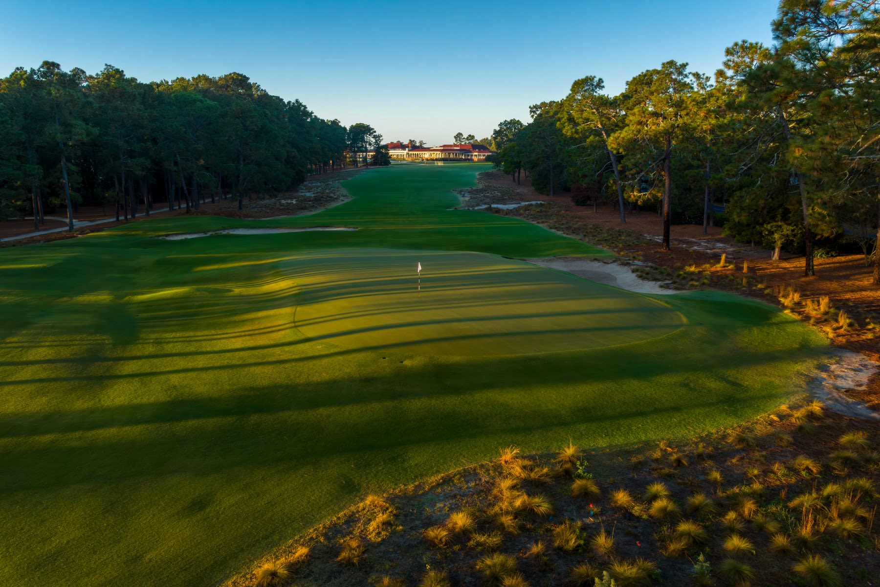 The first hole at No. 2. (John Mummert/USGA)