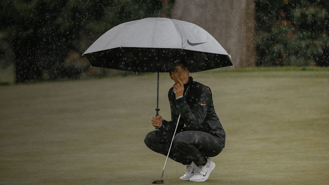 3 Tips to Playing Golf in the Rain