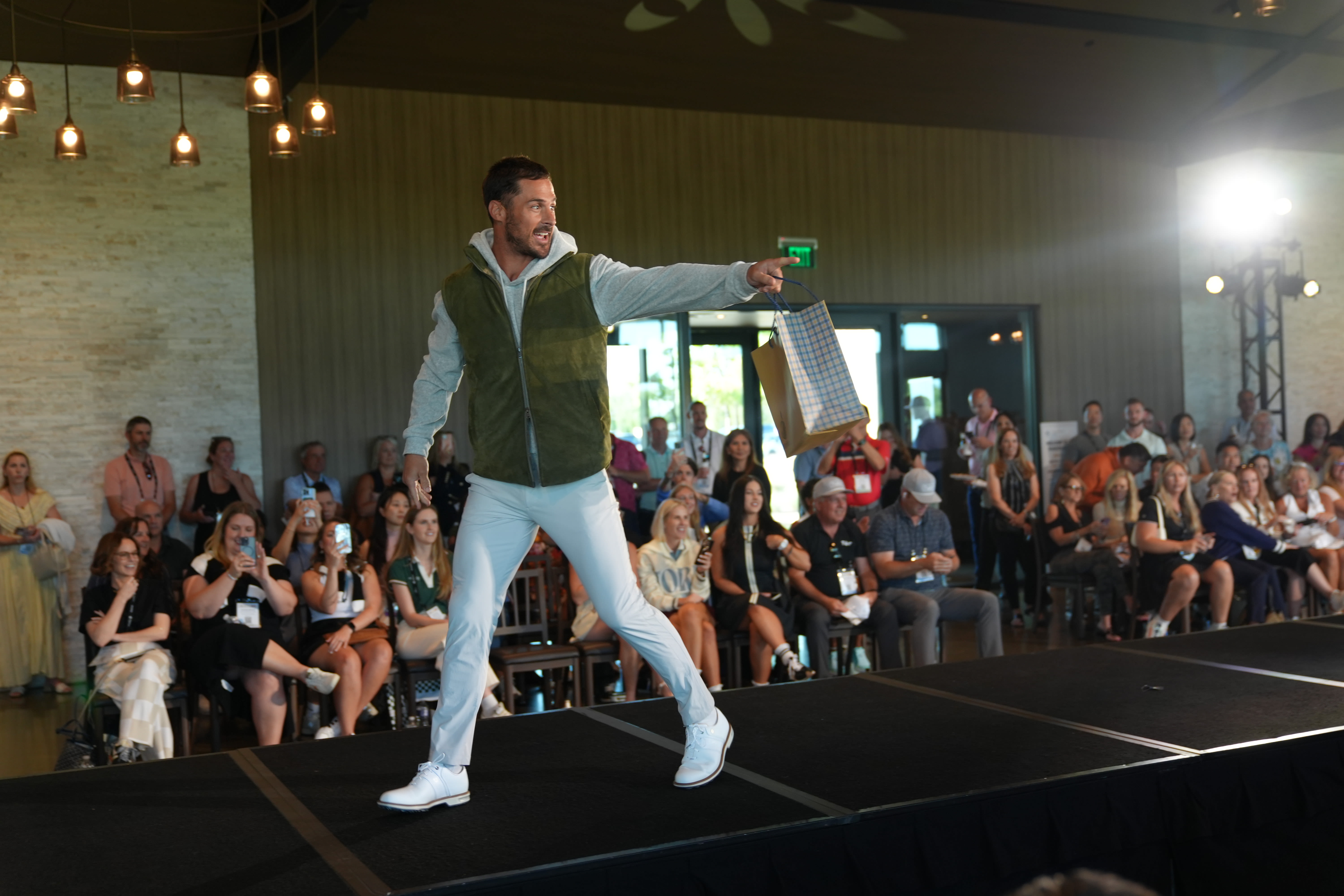 Super Bowl Champion Danny Amendola is a Blanco Golf supporter.