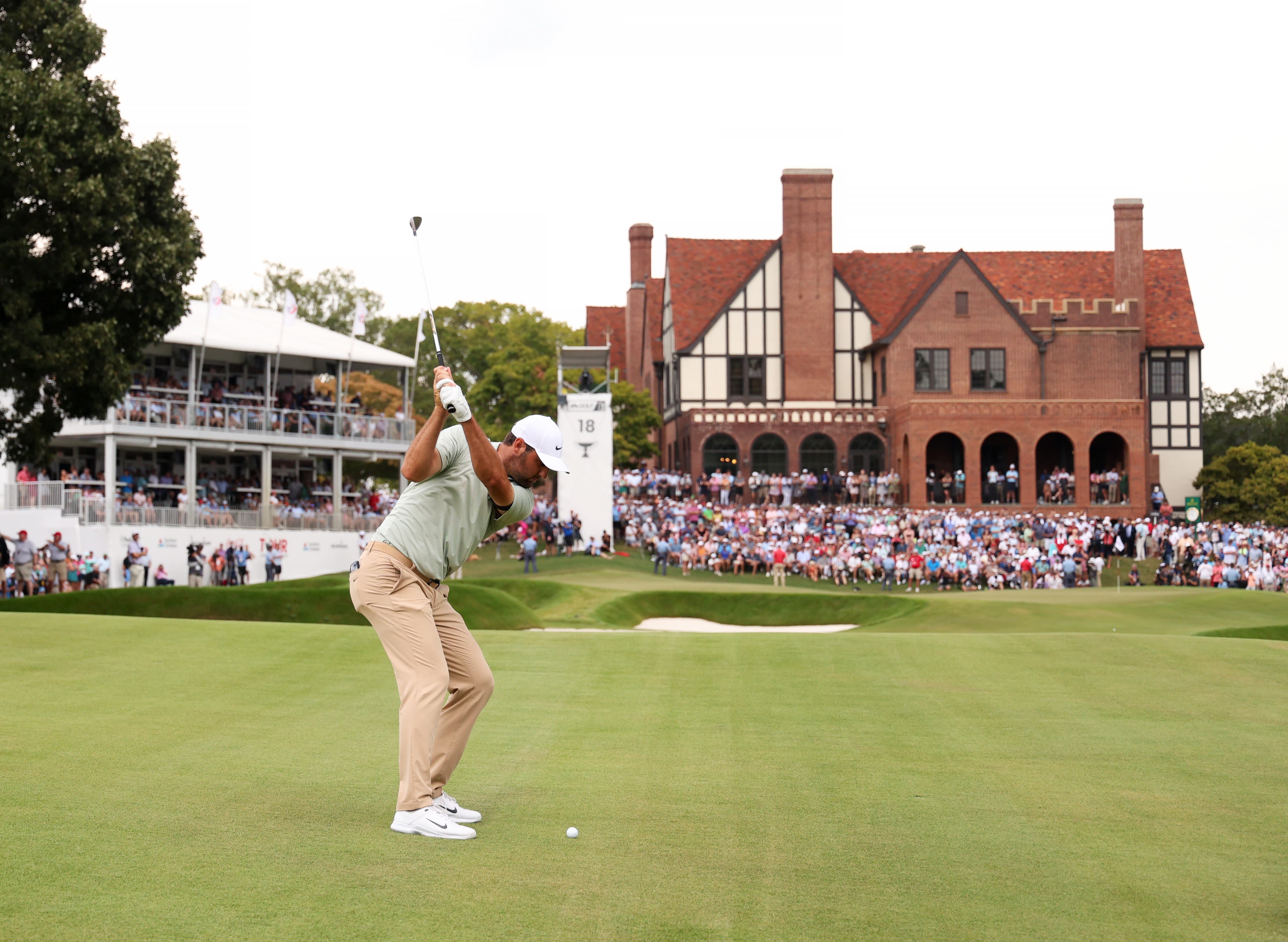 (Mike Mulholland/Getty Images)