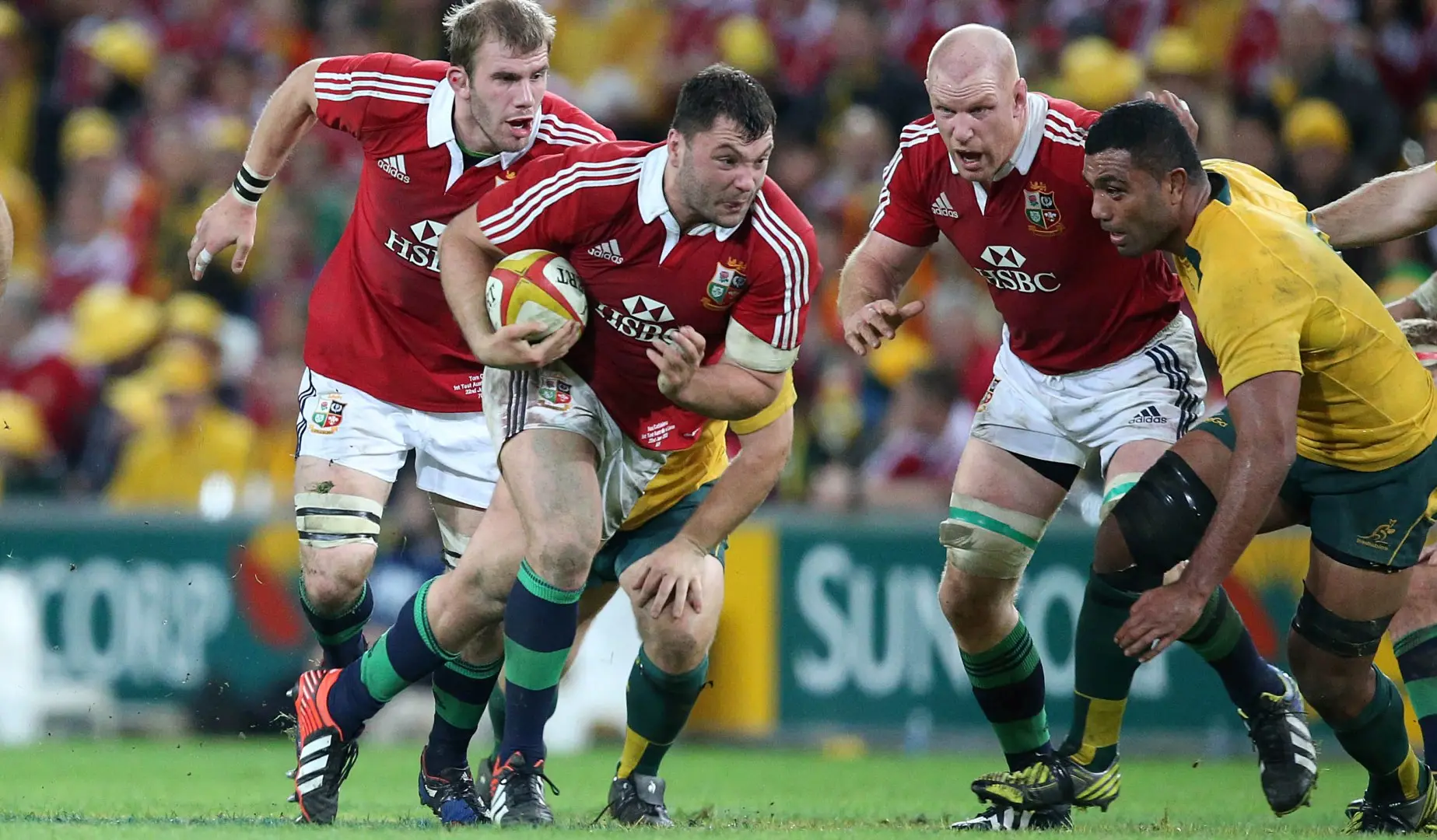 Corbisiero announces break from rugby at the end of the season