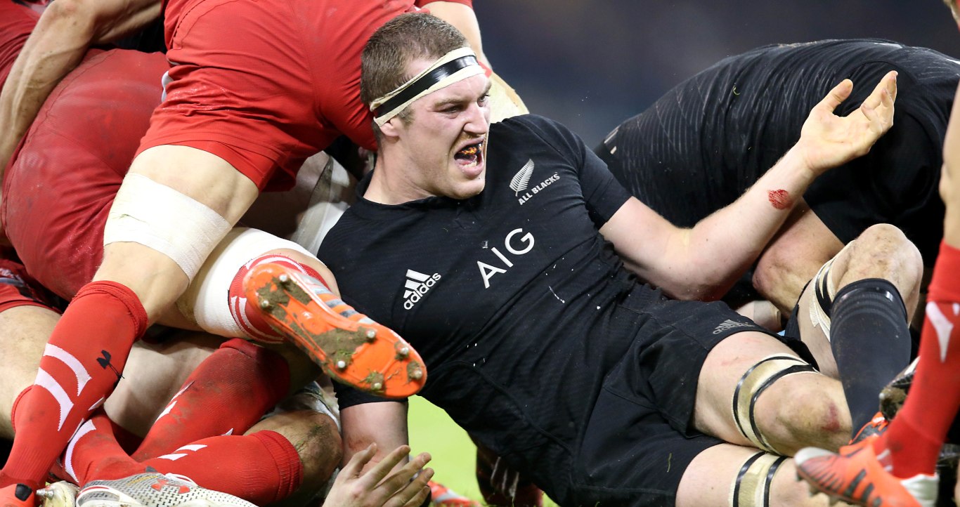 Savea and Retallick commit futures to All Blacks