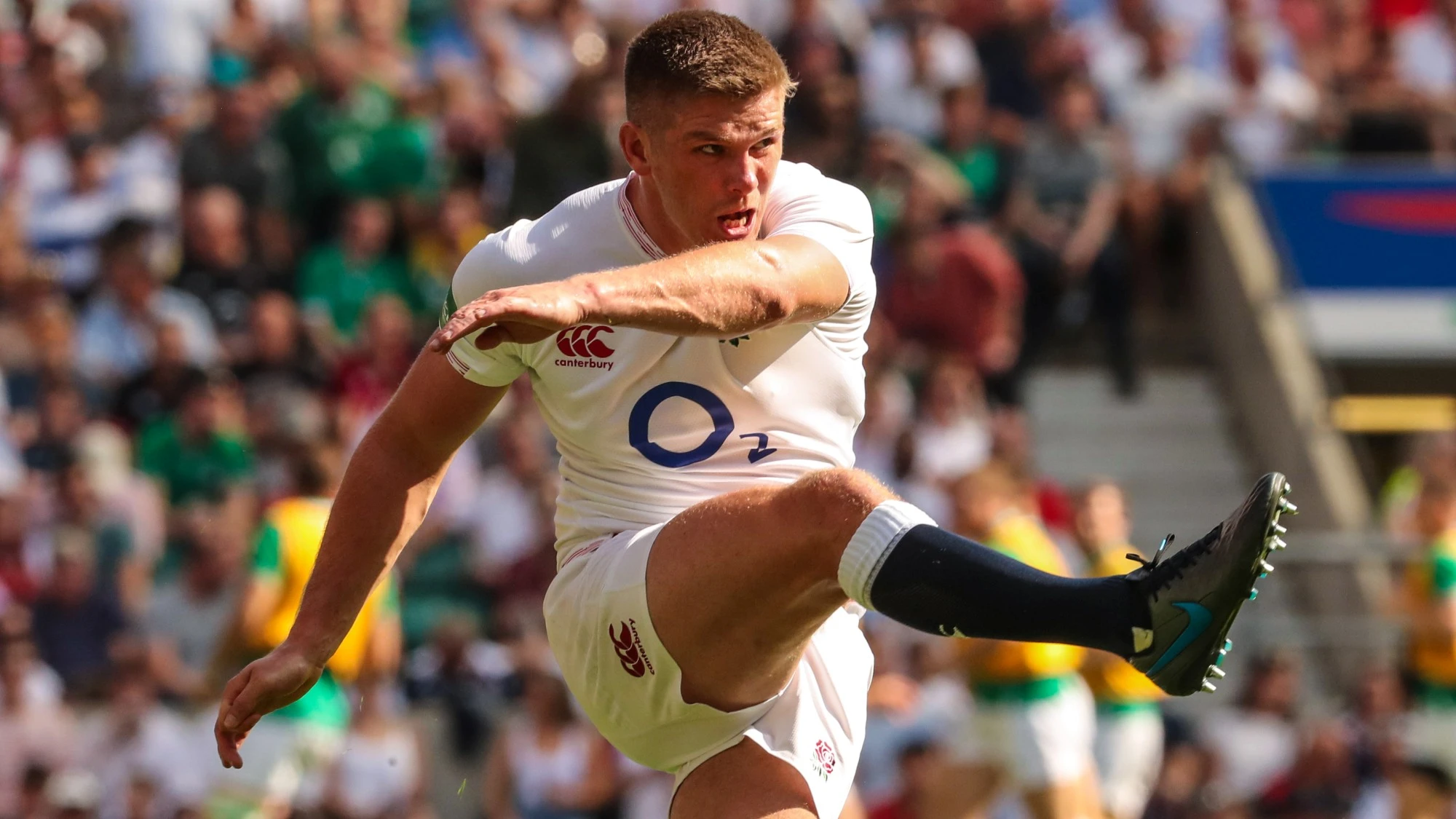 Farrell returns to No.10 as Jones switches it up for Australia