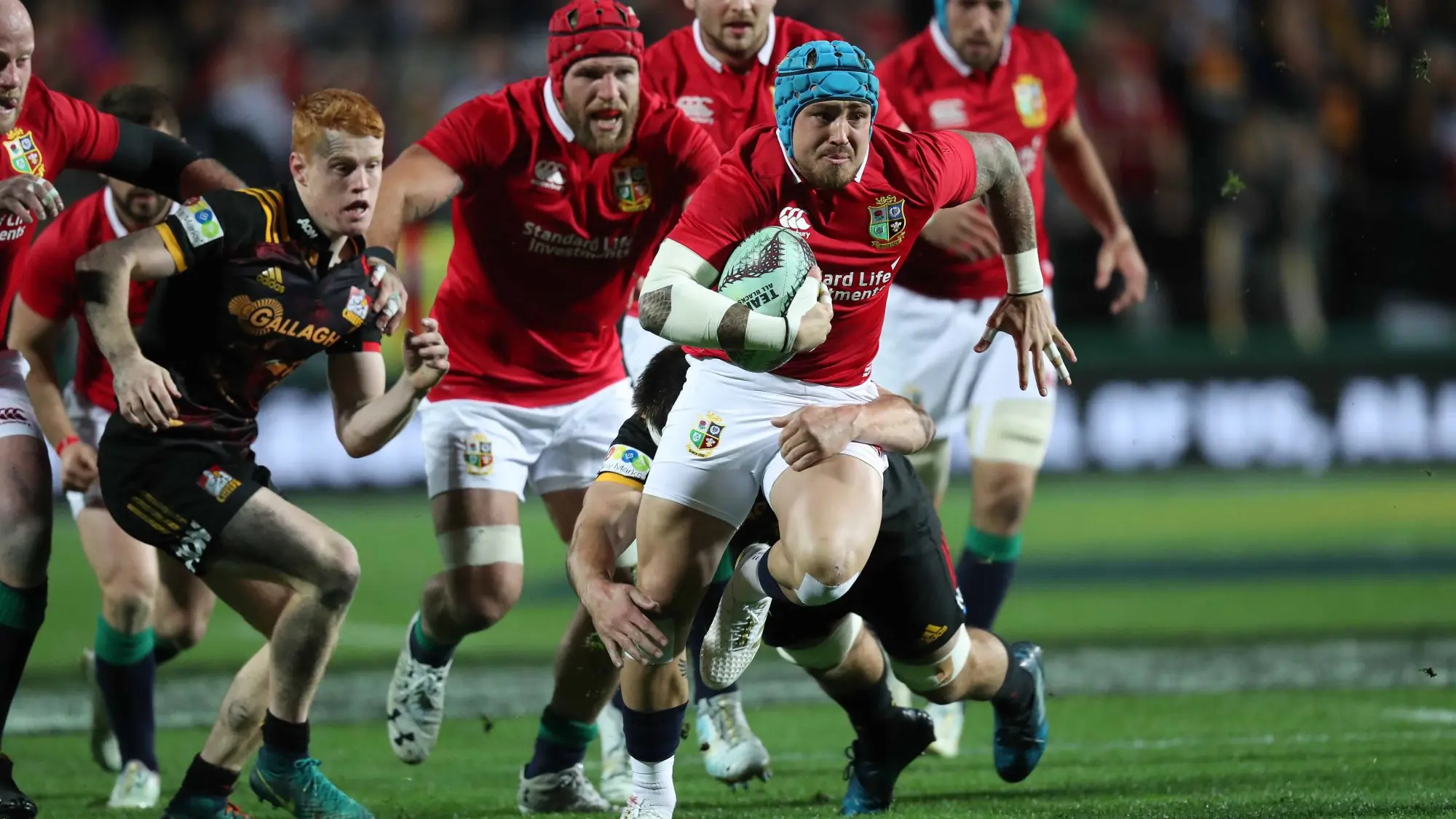 Hogg and Nowell help Exeter end the decade in style