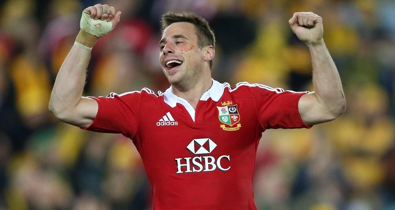 Bowe faces six-month injury lay-off