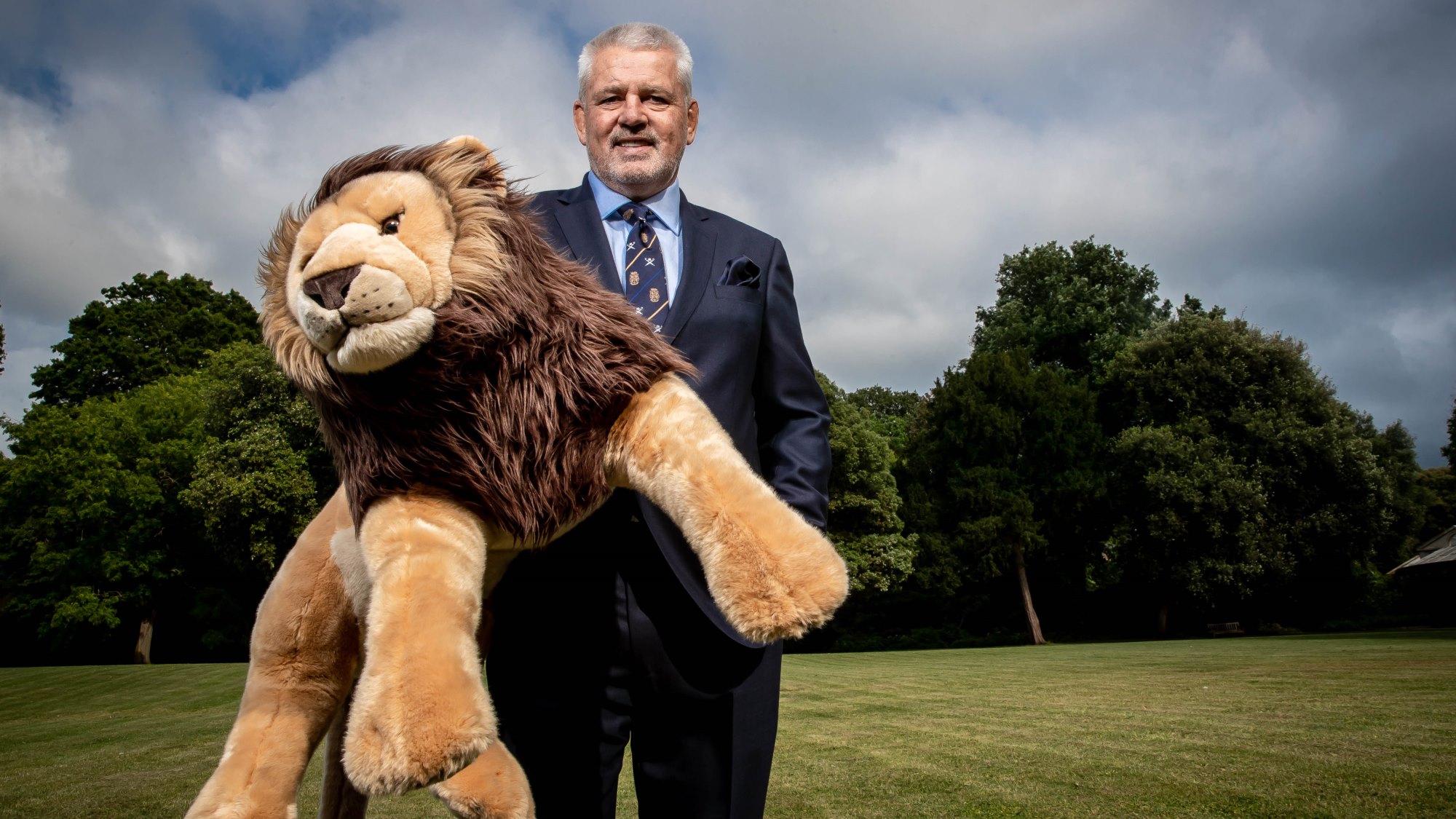 Social media reacts to Warren Gatland announcement