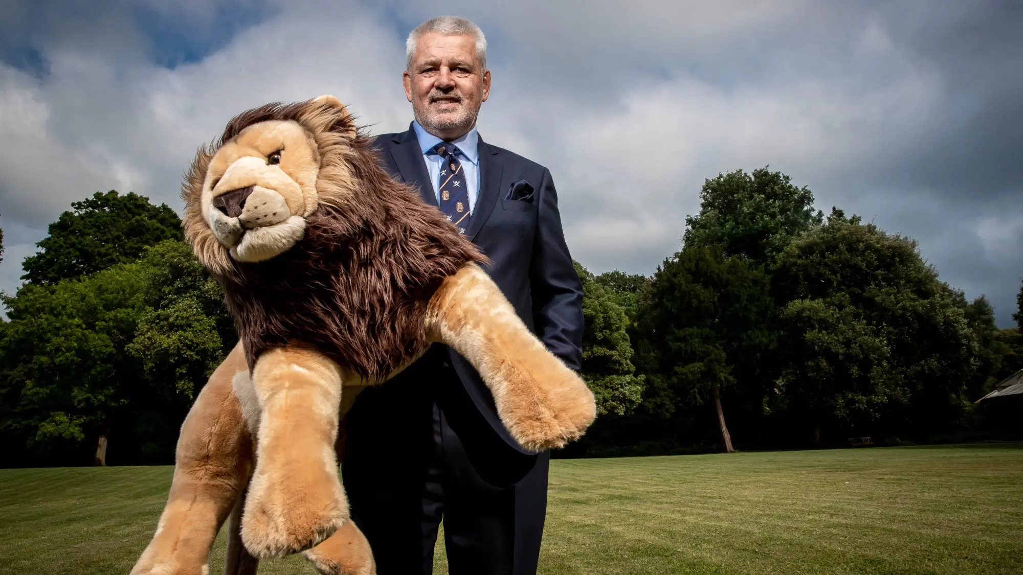 Social media reacts to Warren Gatland announcement