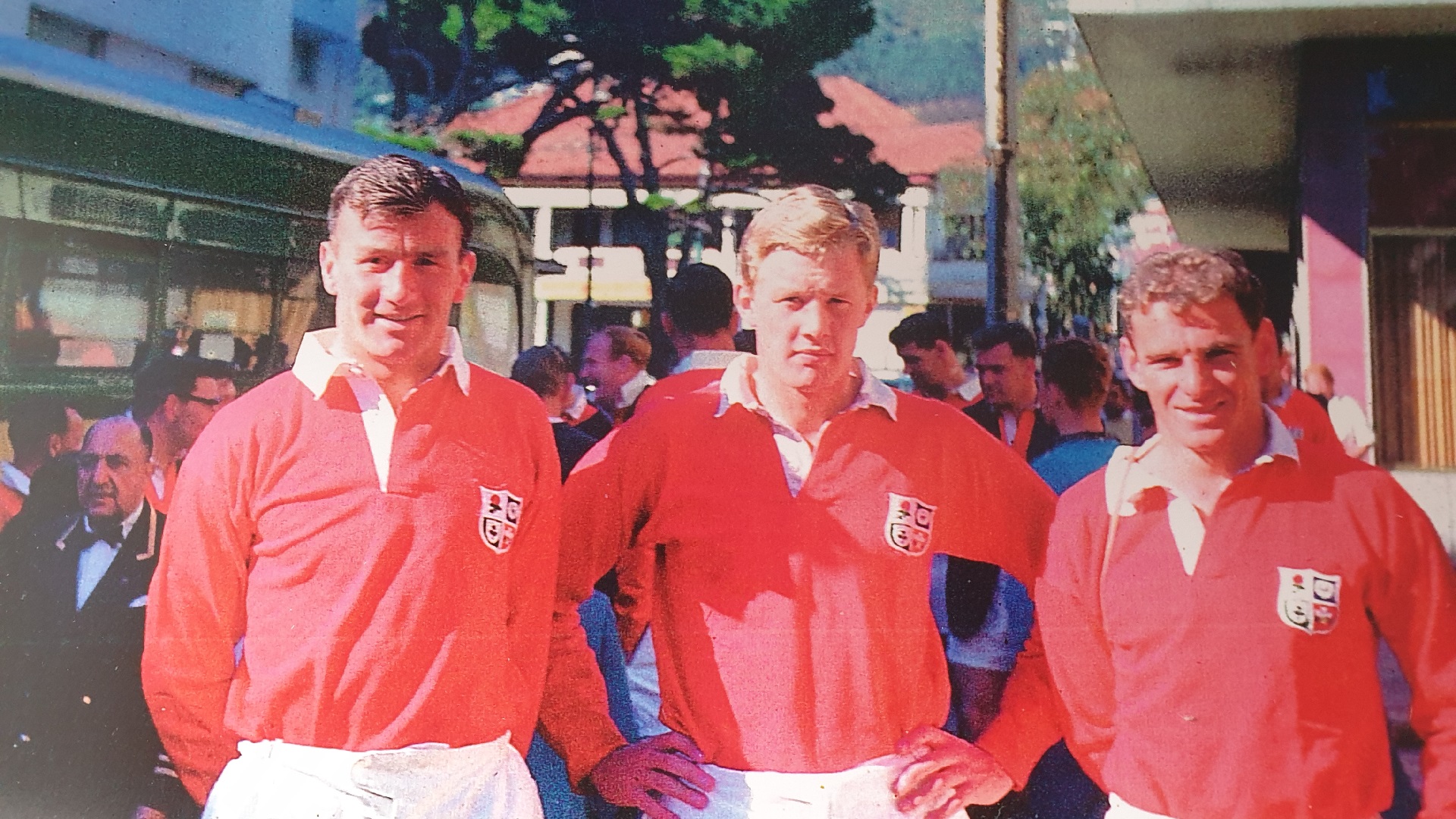 Lions and Portadown great Raymond Hunter dies aged 82