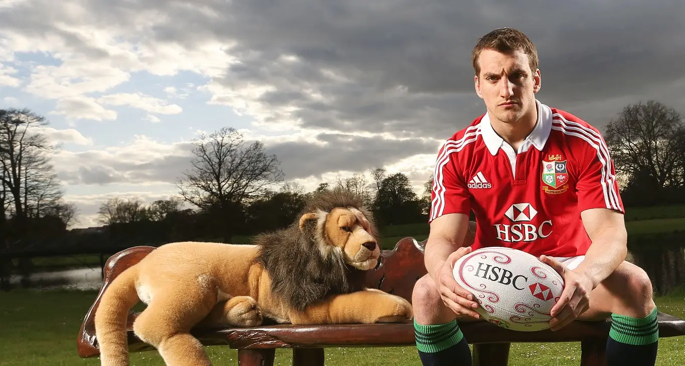 Warburton to have scan in Melbourne