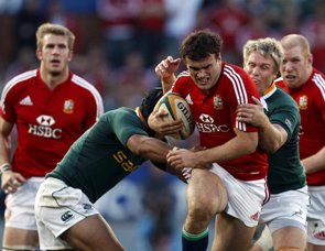 Wales sweat on Lions duo