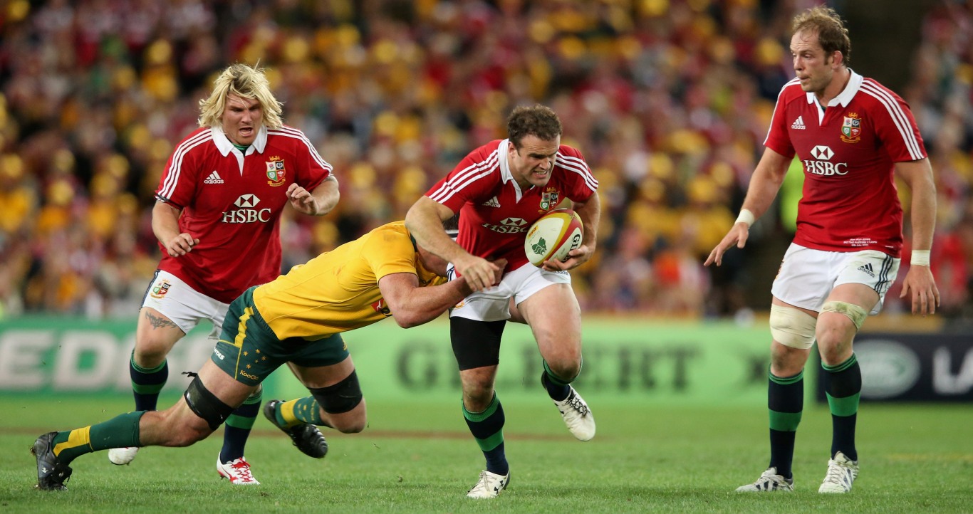 Fit-again Roberts welcomes competition for Wales place