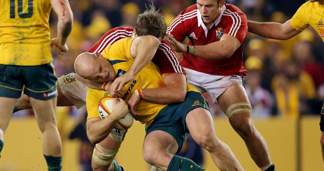 Moore backs Australia despite hooker crisis