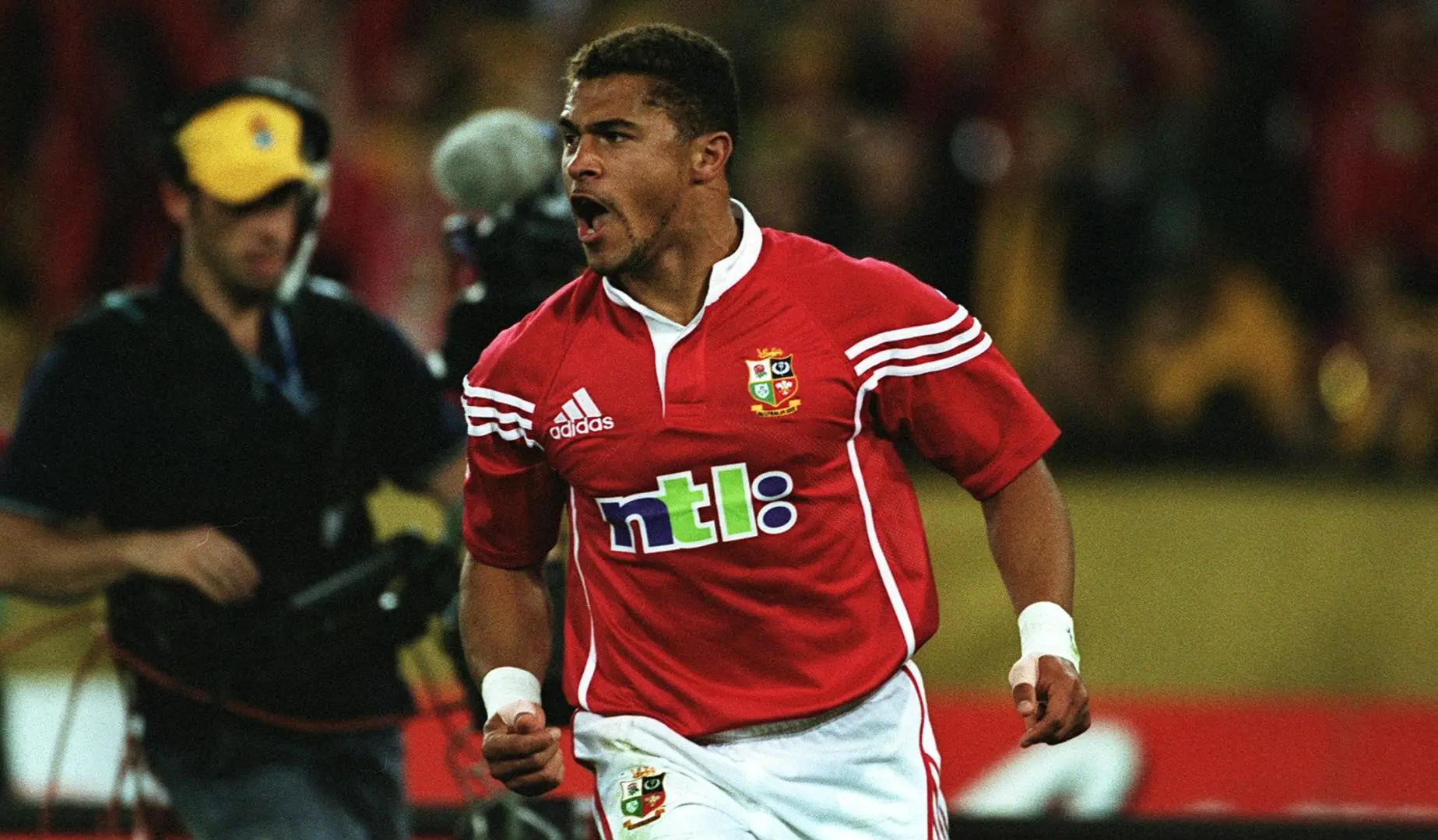 On This Day: Robinson roars and O'Driscoll waltzes for 2001 Lions