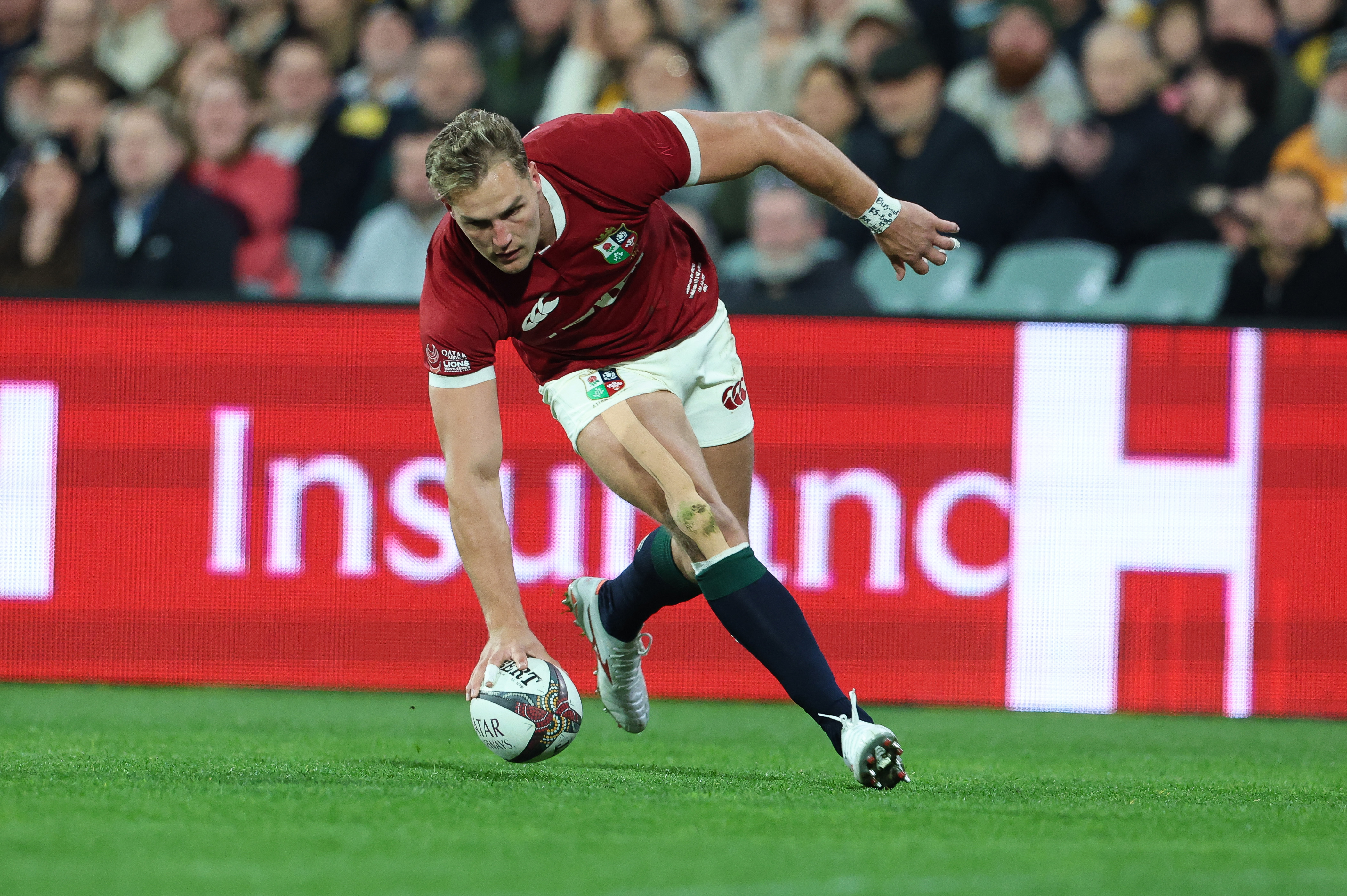 Duhan van der Merwe dots down his first try against AUNZ