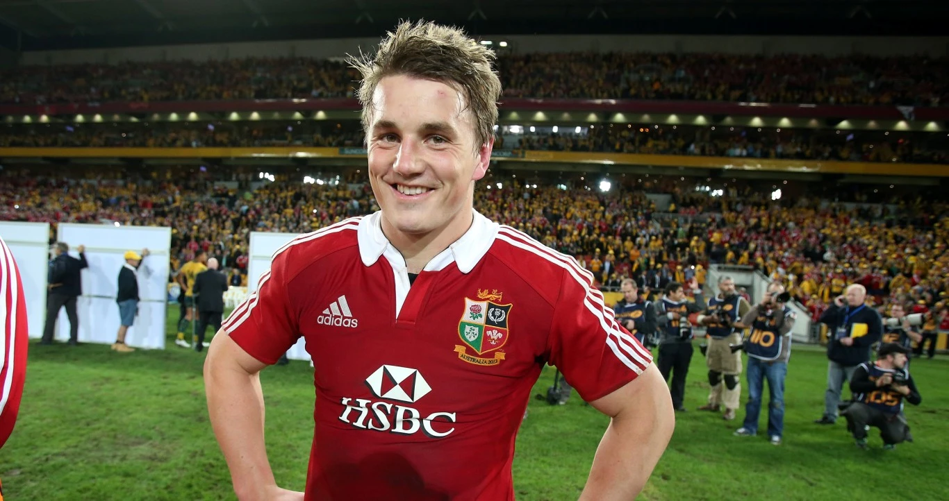 Davies finds French comforts in injury