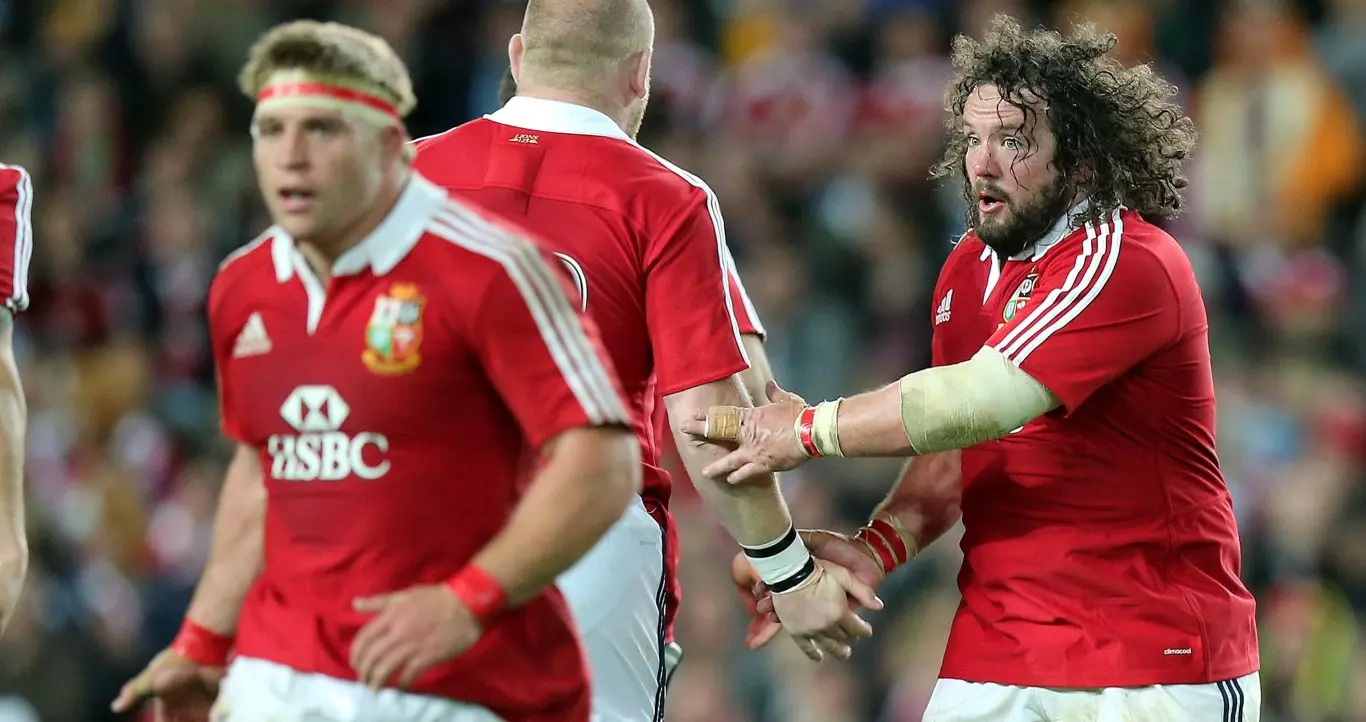 Lions prop Jones to make Harlequins move