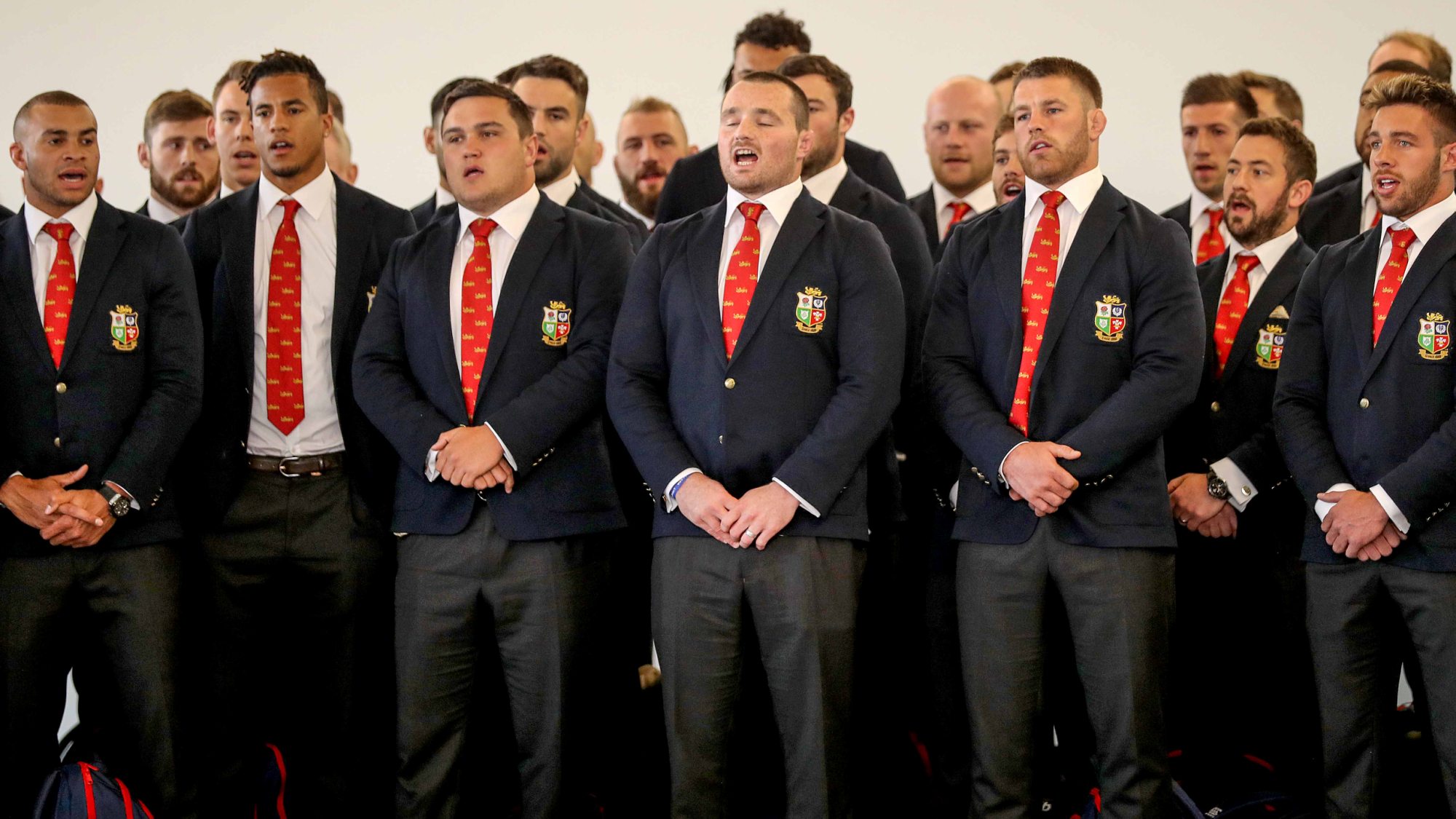 Video: The squad perform Calon Lân on arrival in Auckland