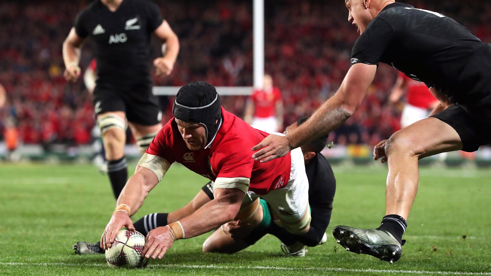 Schmidt: O'Brien will be back to "blockbusting best" against Wales