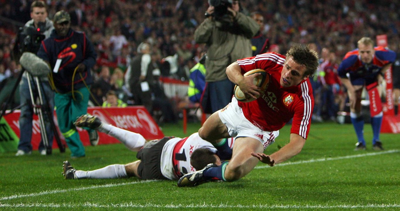 Bowe anticipates tough Wales showdown