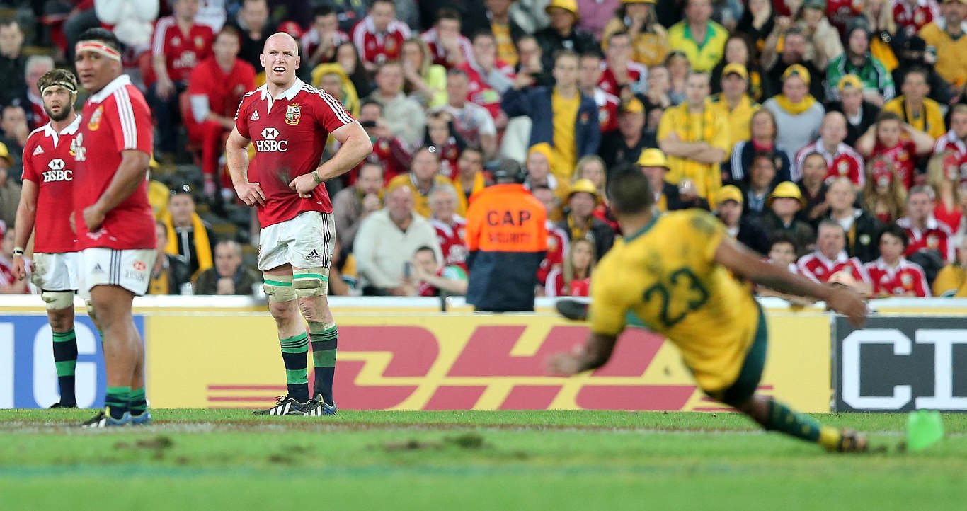 Moments of the Tour: No.3 - Kurtley Beale's slip