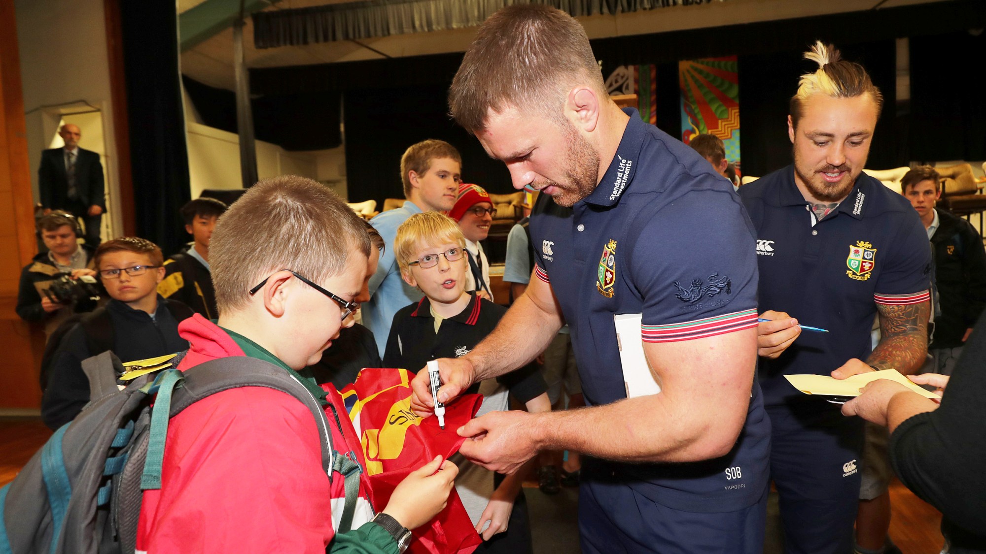 Best of social! The Lions visit communities in Auckland
