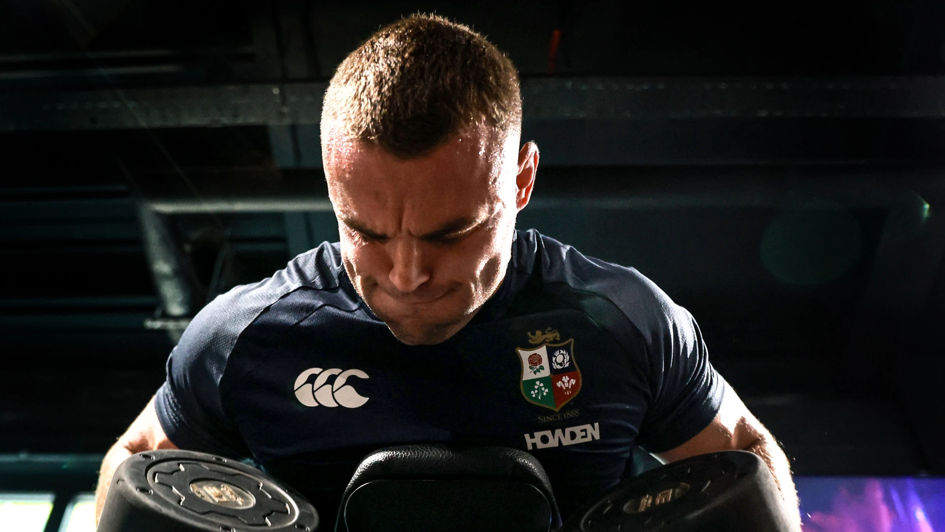 Ben Earl gets a sweat on in the gym