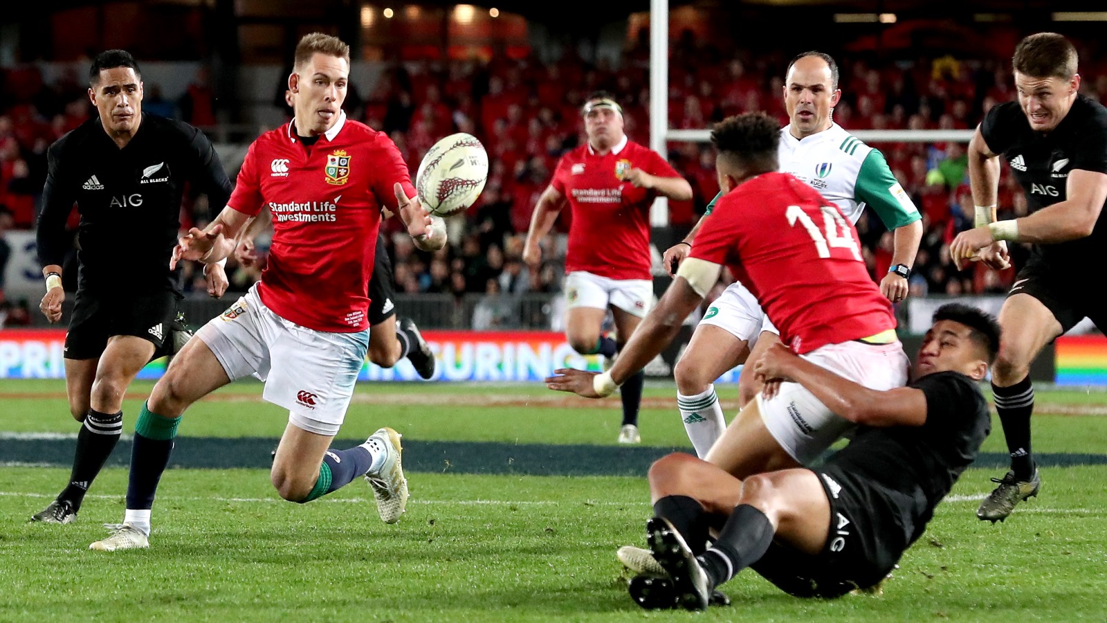 Watson v Williams: From teammates to rivals at Twickenham