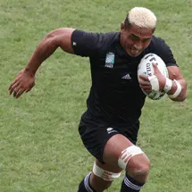 Collins joins Toulon