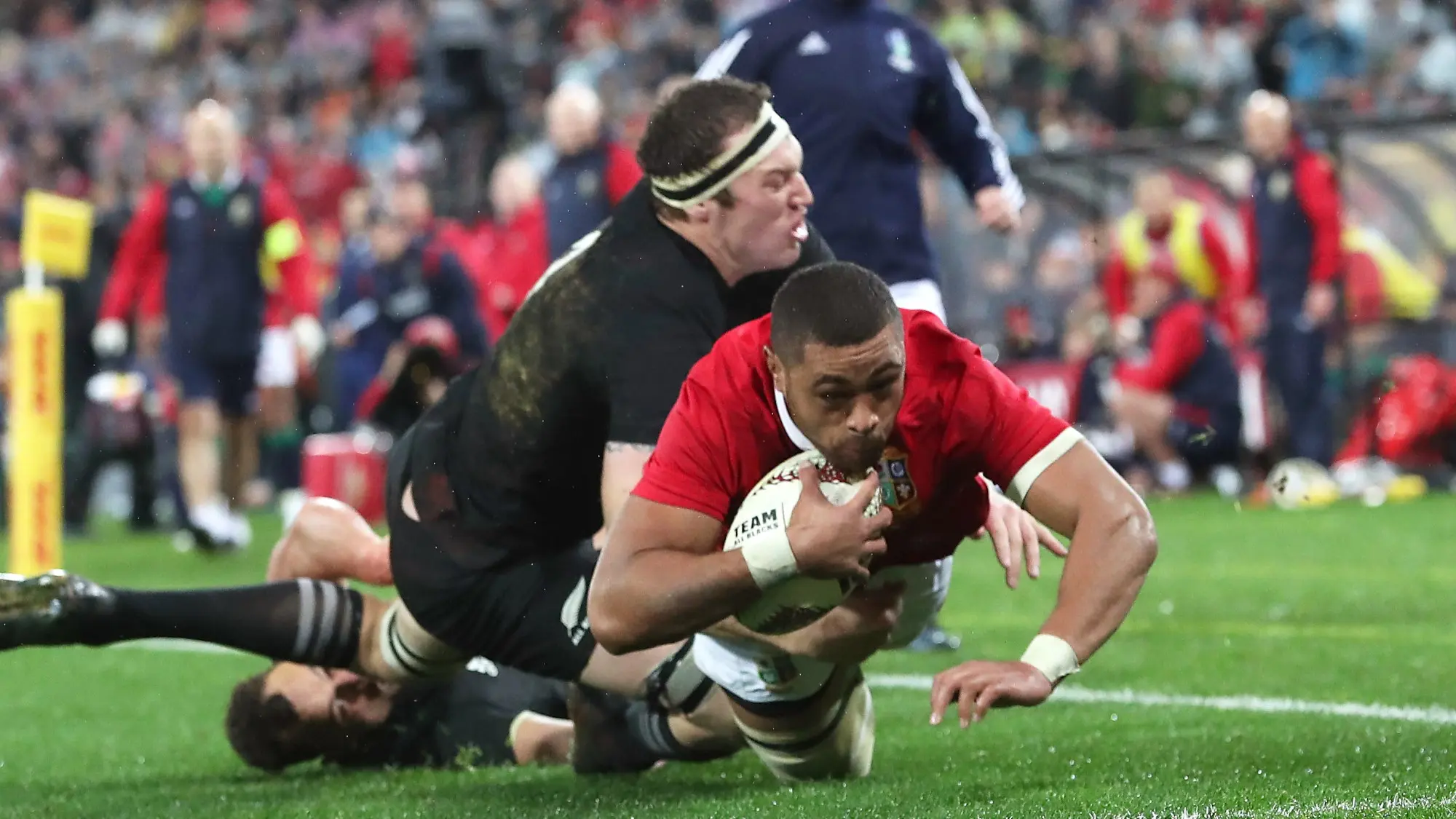 Faletau's in flying form on injury return