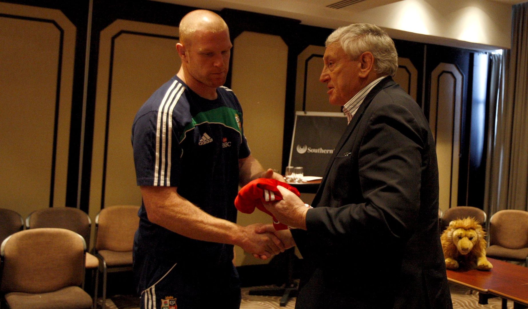 Lions Changing Roles: Lock