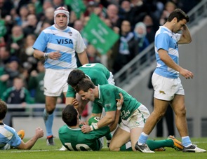 Impressive Ireland pound Pumas