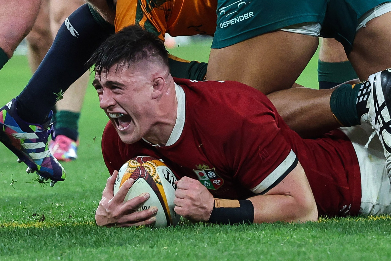 Dan Sheehan celebrates his try