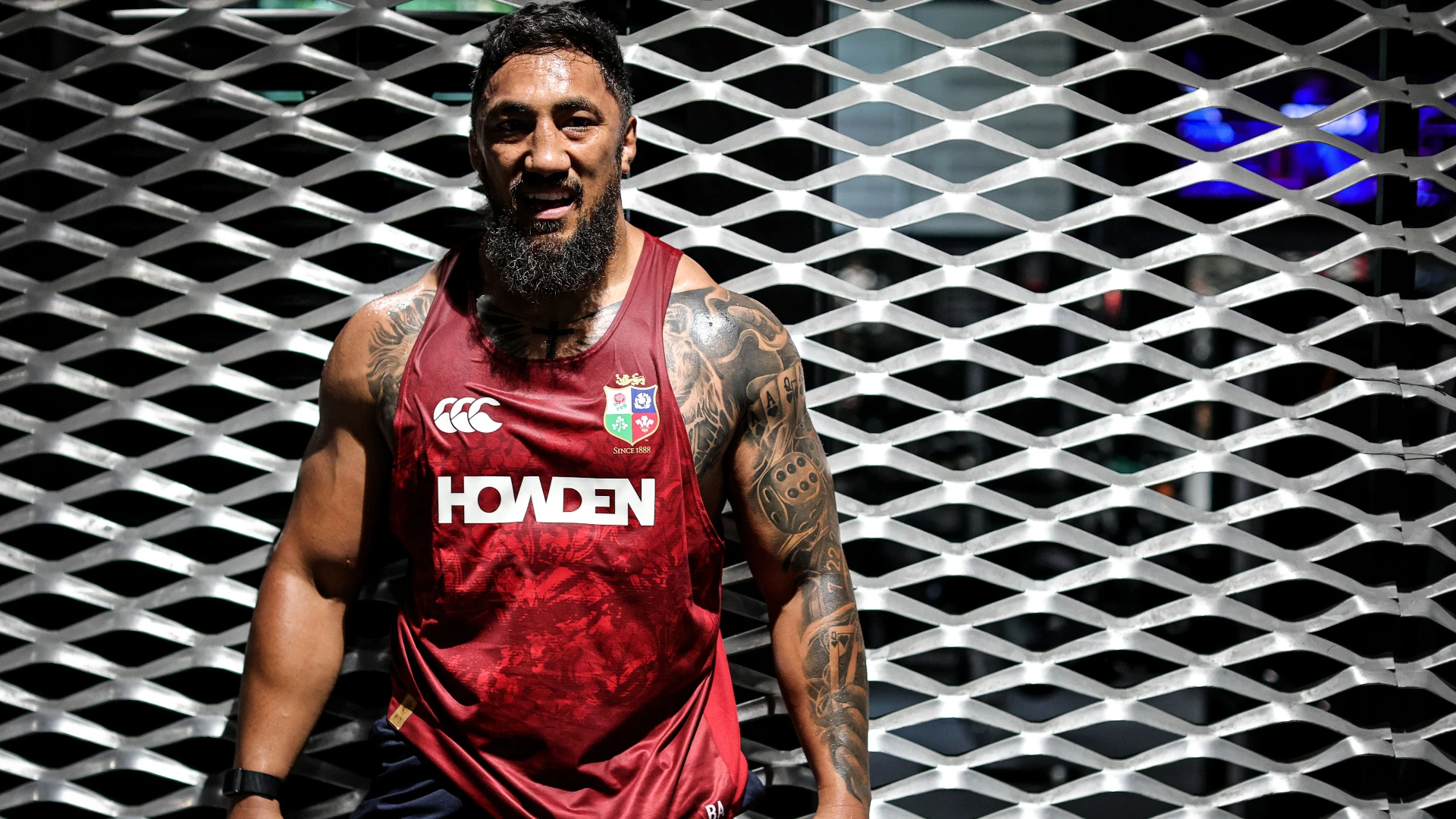 Bundee Aki