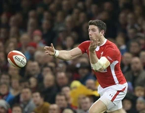Cuthbert's good news for Gatland