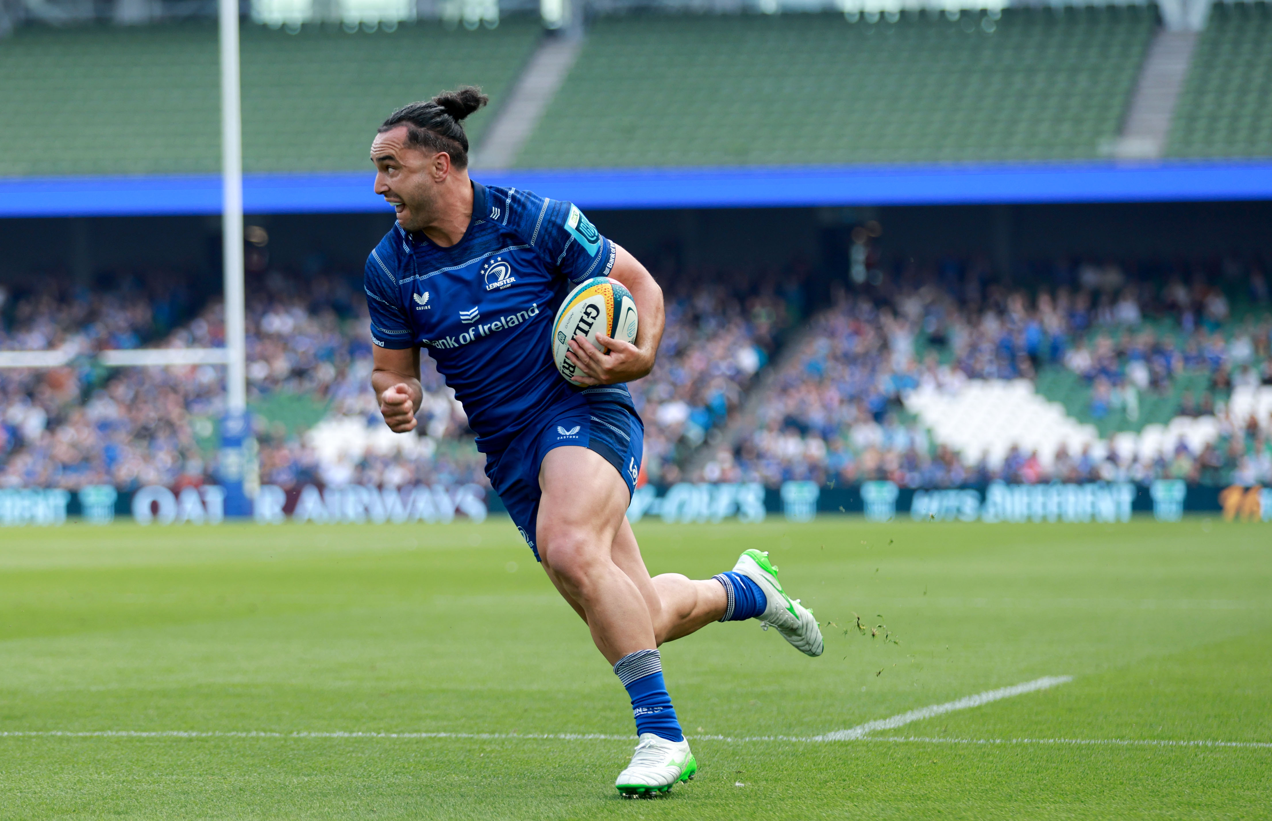 James Lowe scoring for Leinster v Scarlets