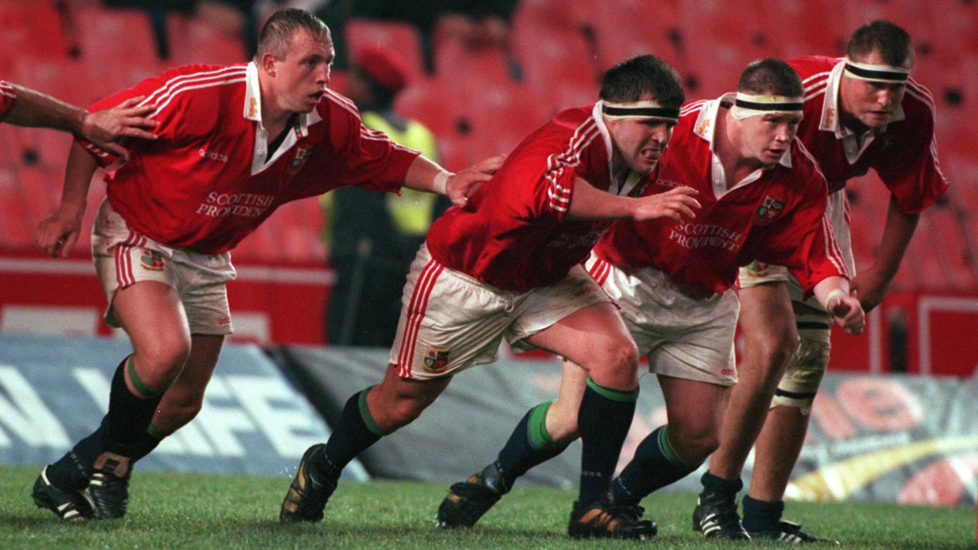 Rugby world pays tribute to Lions and Scotland icon Tom Smith