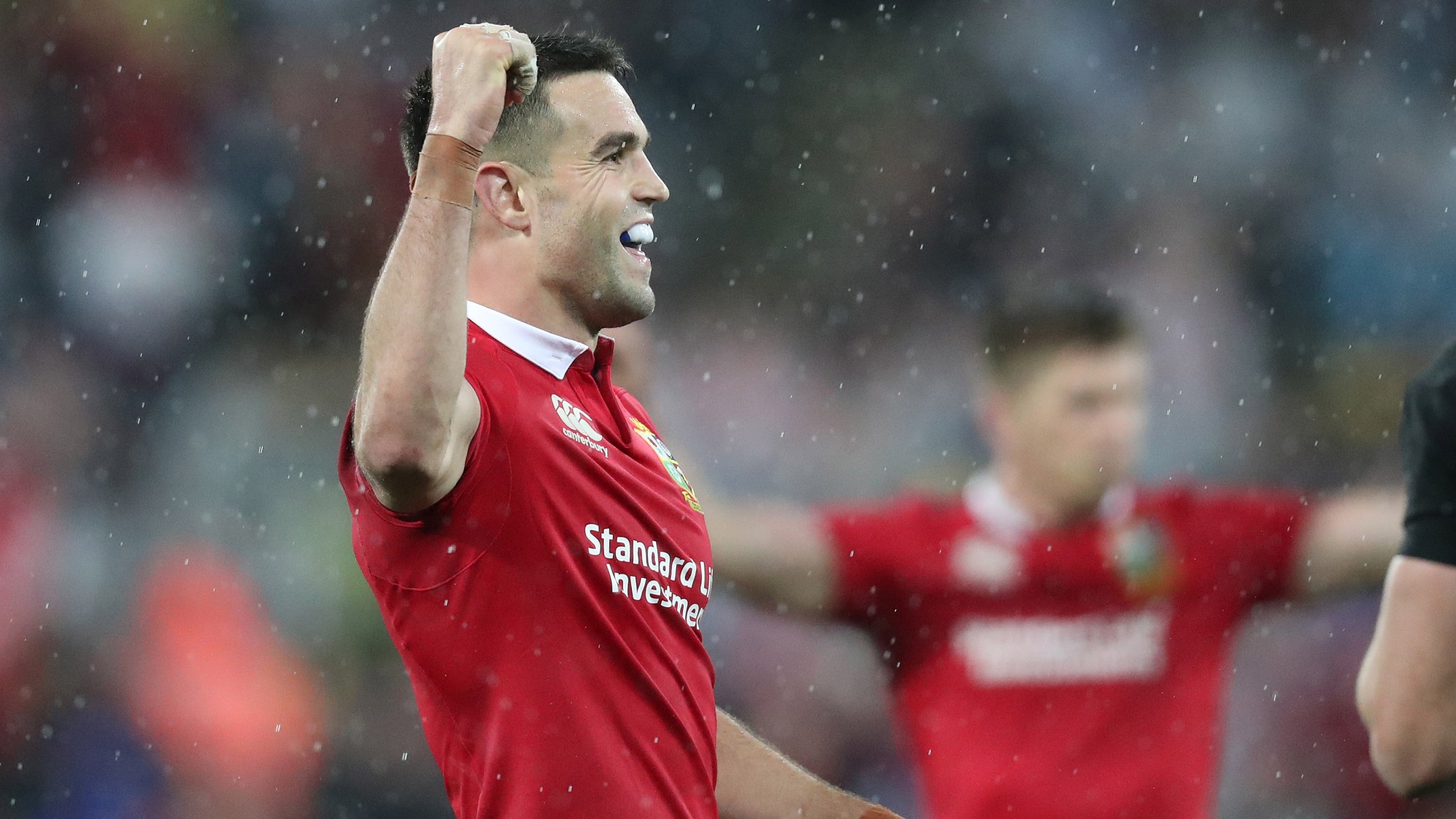 Murray helps Ireland bounce back in Scotland