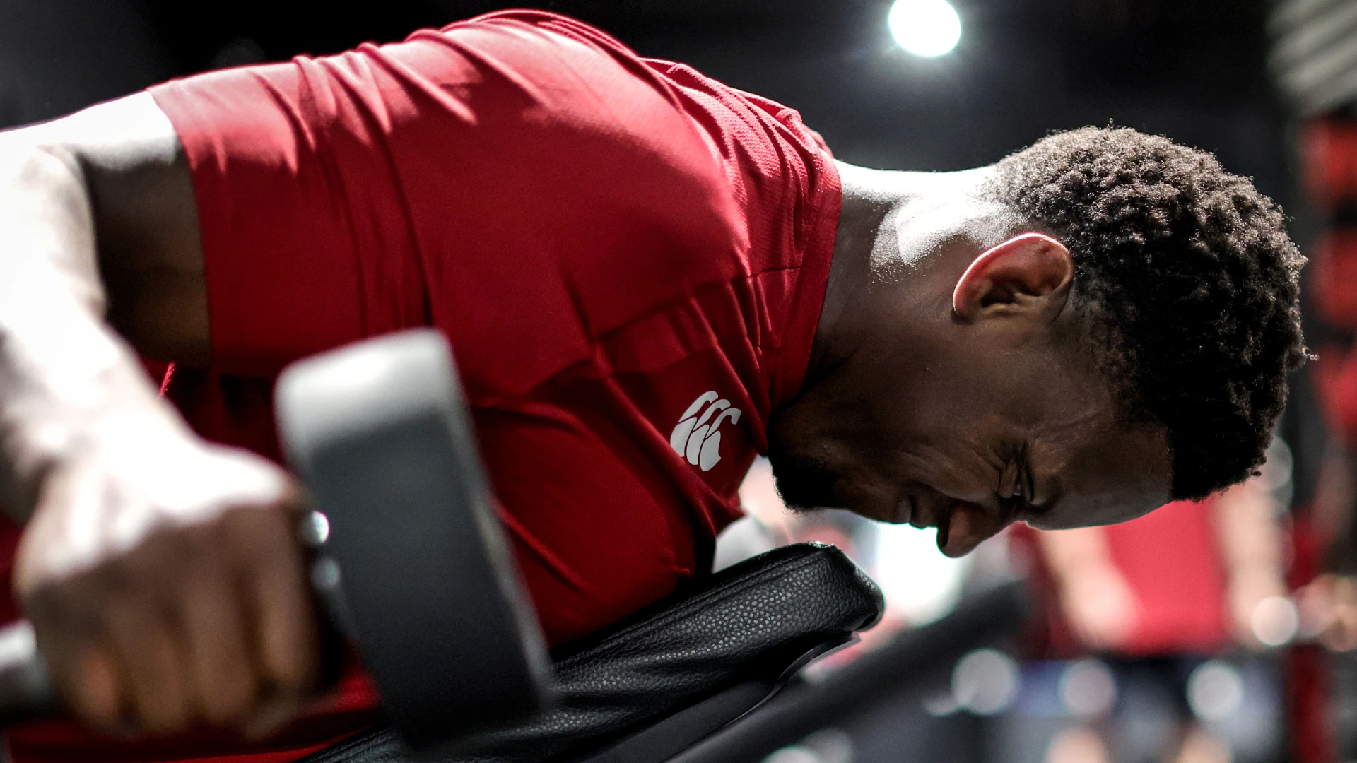 Captain Maro Itoje straining every sinew